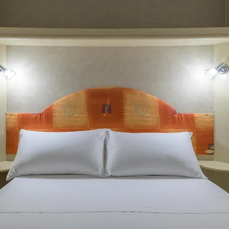 Camping Toscolano توسكولانو ماديرنو